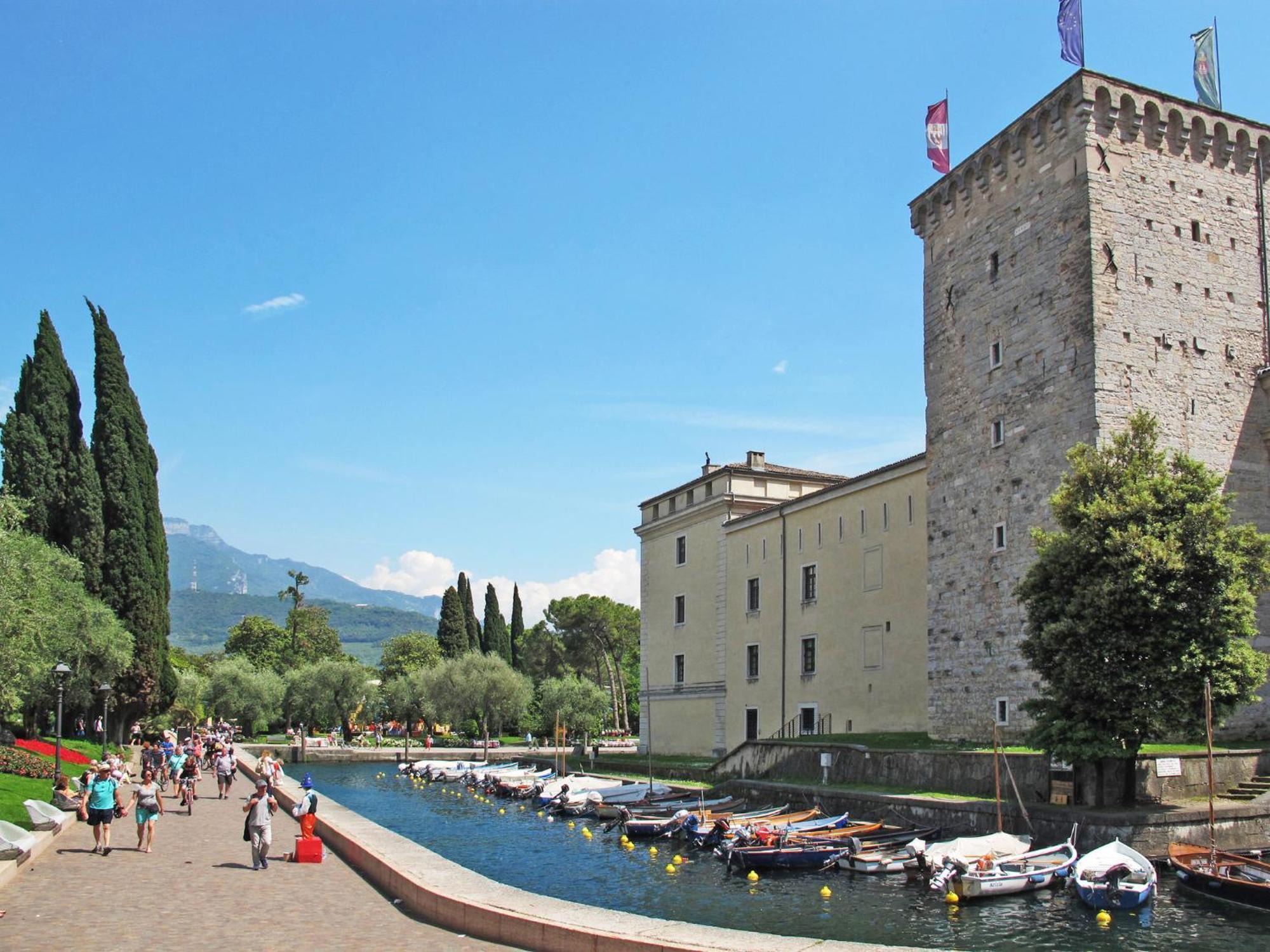 Comfort By Interhome Riva del Garda
